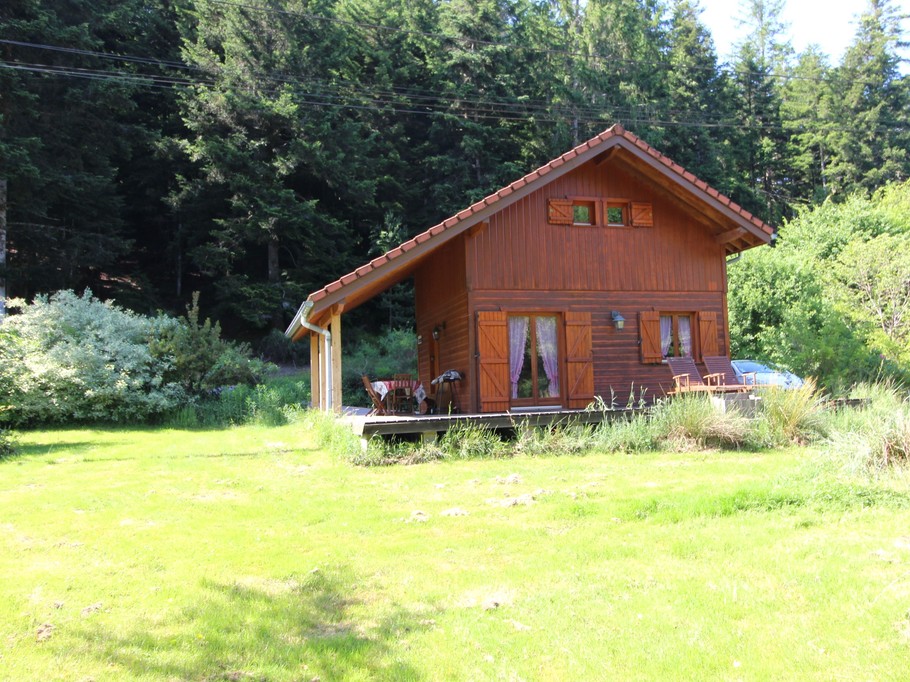 Chalet en bois tout confort aux Rouges-Eaux – Nature, jardin, randonnées Vosges