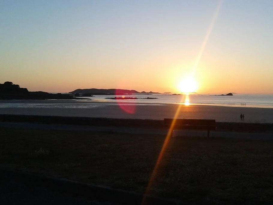 Trestel beach 5 minutes away