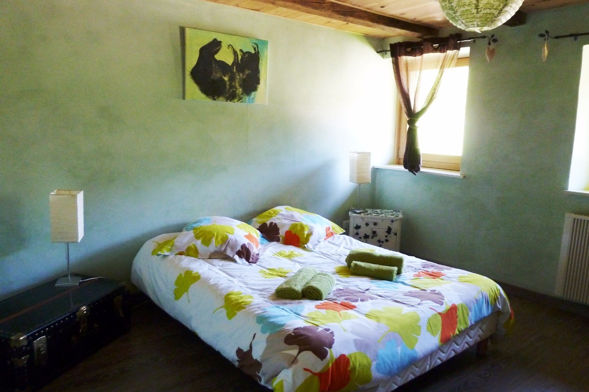 CHAMBRE VERTE - Gîte familial Scaravella, St Maurice sur Moselle, Rouge Gazon - Vosges, Ballon d'Alsace, Naure, Calme, Famille