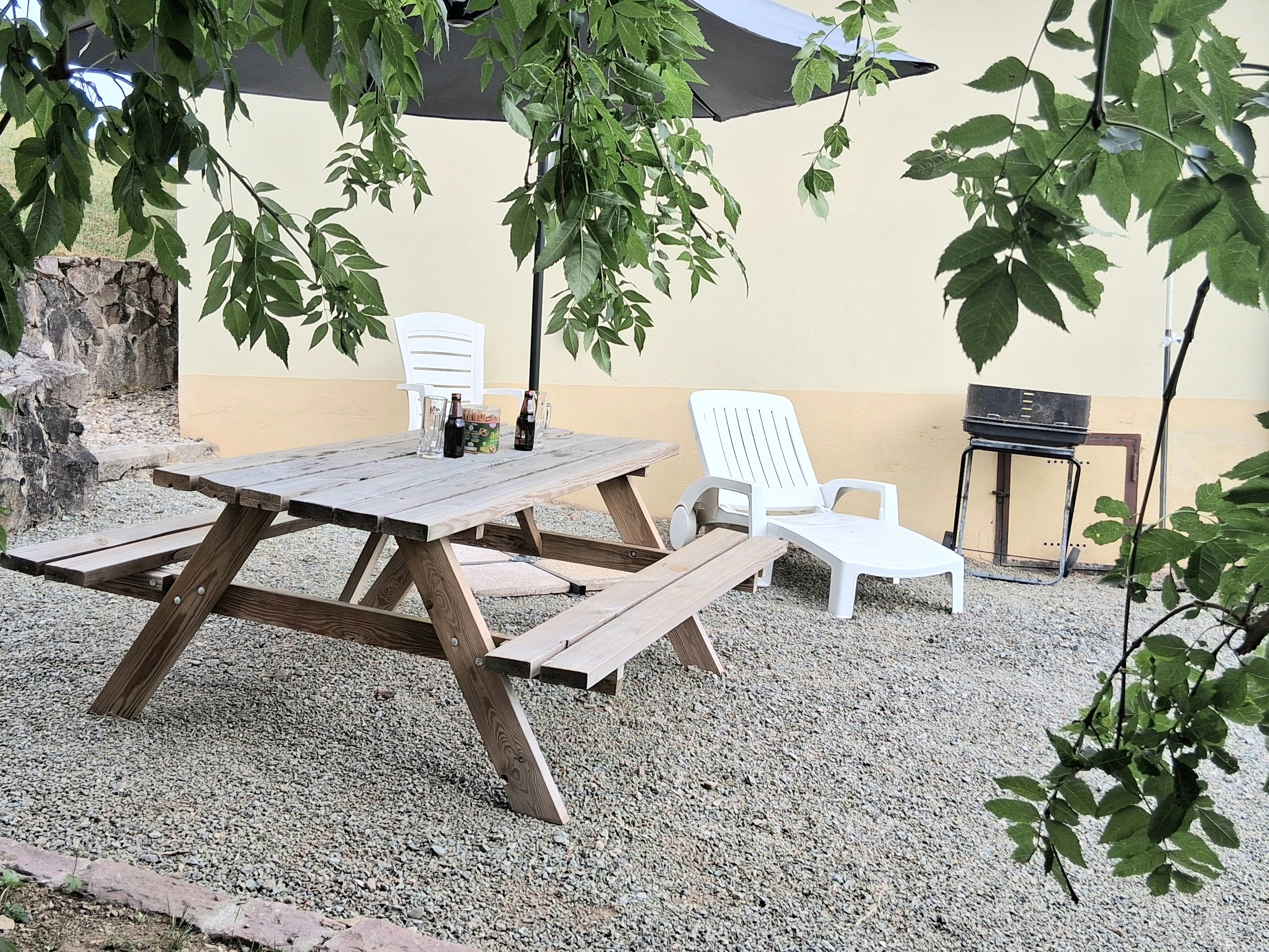 Table extérieure