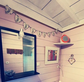 Salle d’eau privative à l’intérieur de la roulotte