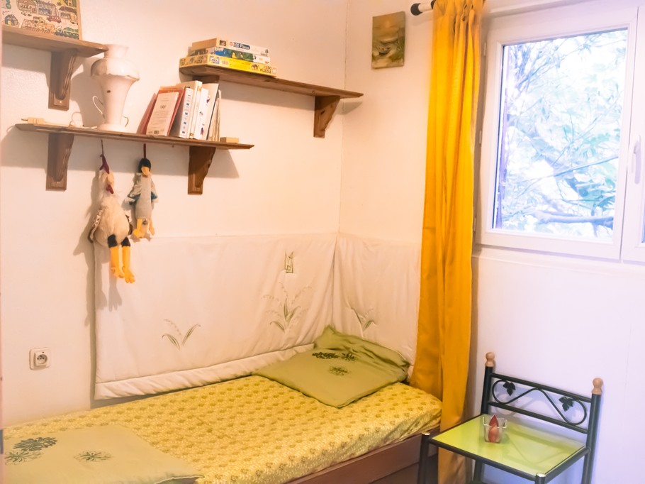 Chambre simple confortable