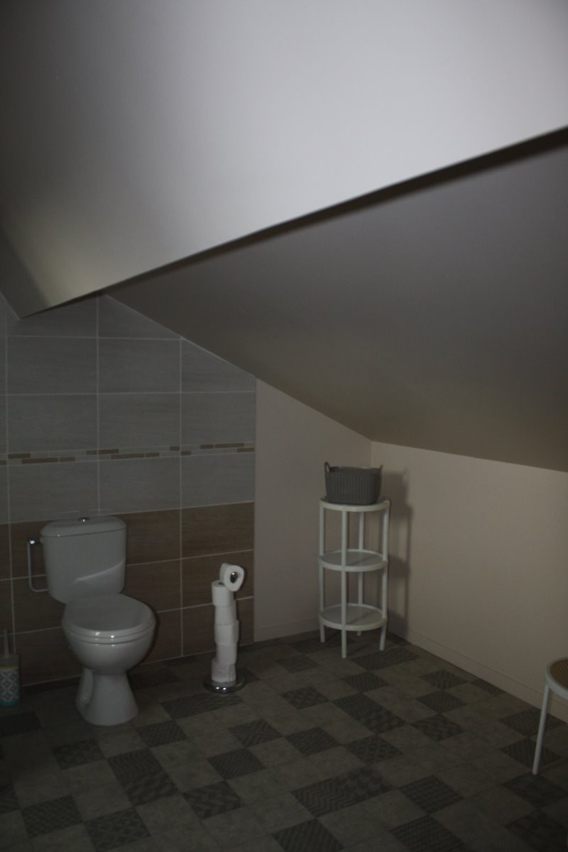 Salle d'eau haut.