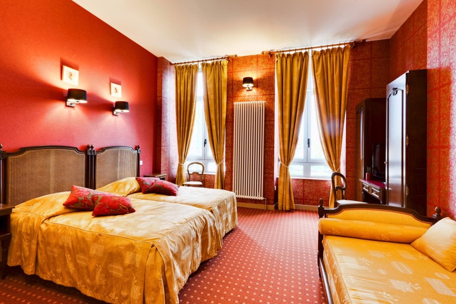 Chambre 2 (vue avec lit d'appoint)