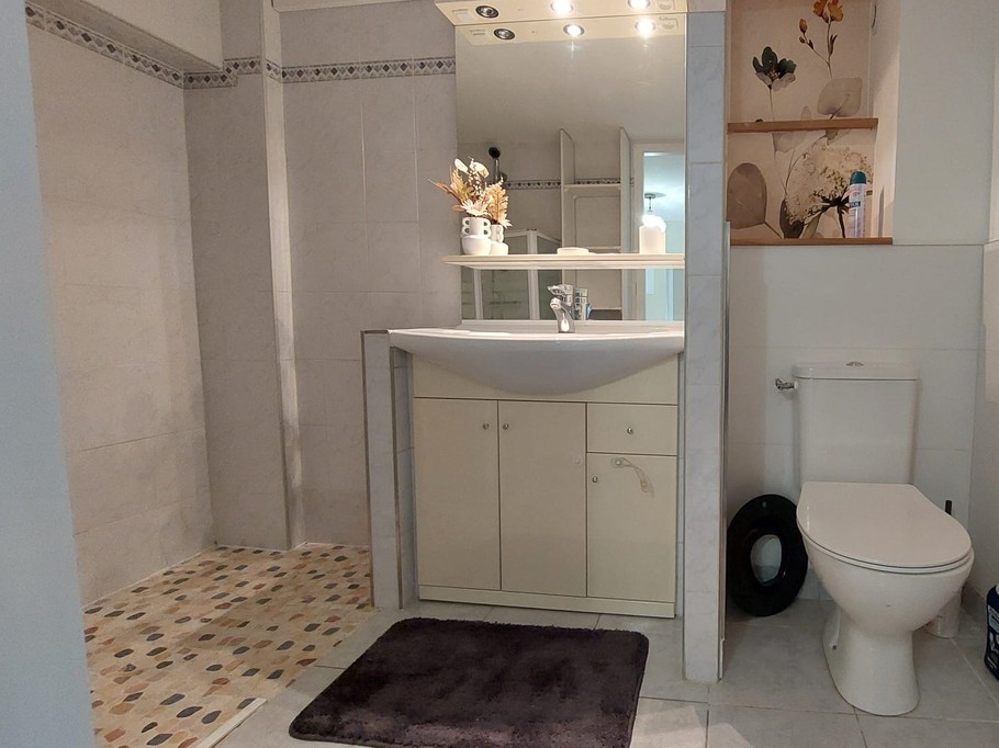Salle d'eau et toilette rdc