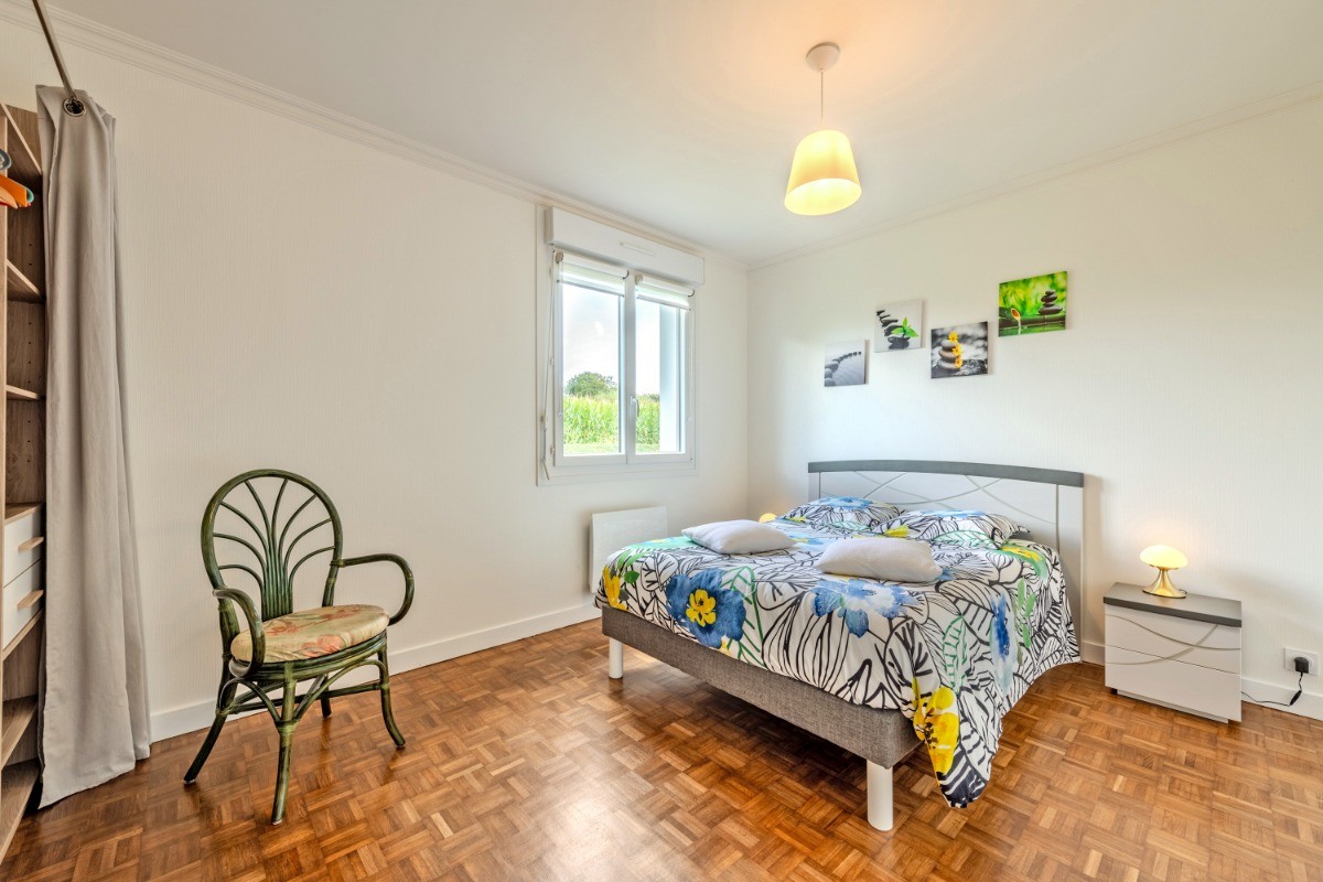 Chambre 1 RDC avec lit 140