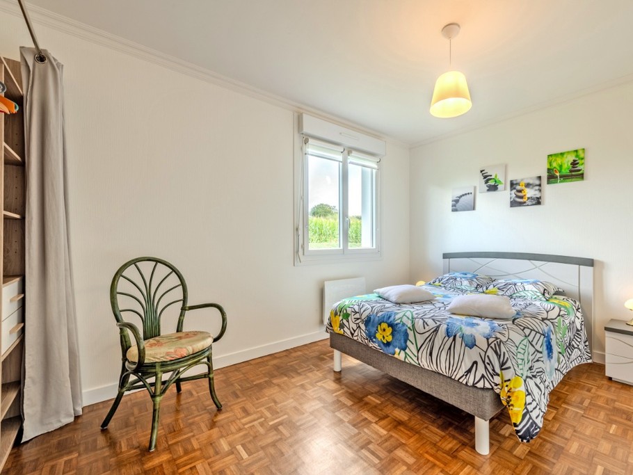 Chambre 1 RDC avec lit 140