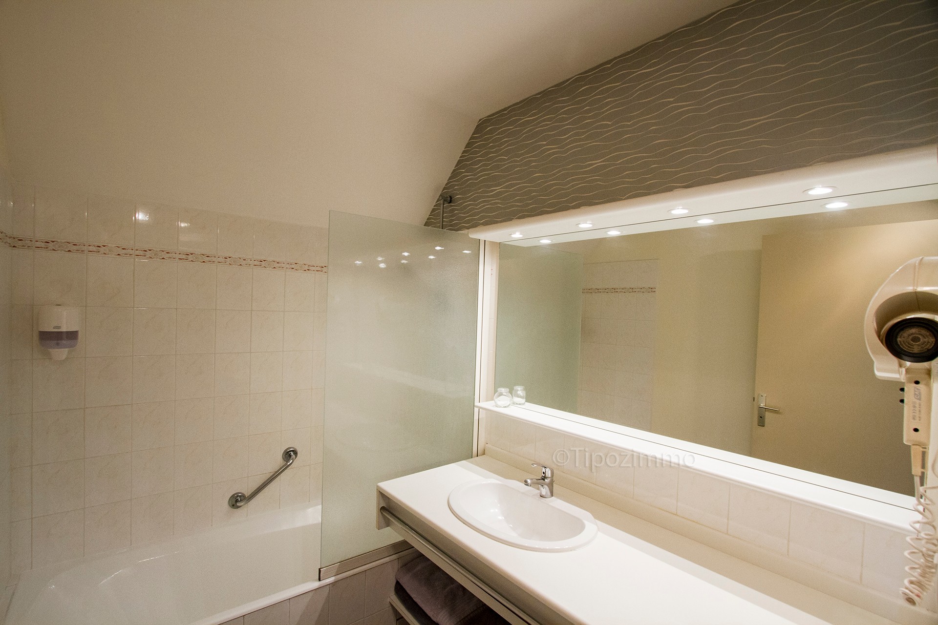 Photo n° 6 of the location