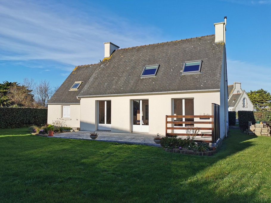 House with large garden