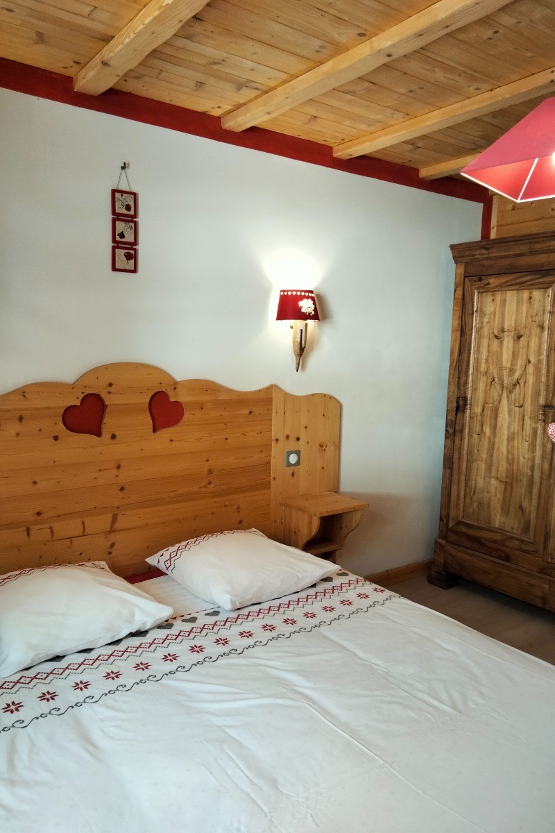 Chambre des coffins - Gîte "Le Grenier du Roc" ancienne ferme au cœur des Vosges à Basse-sur-le-Rupt