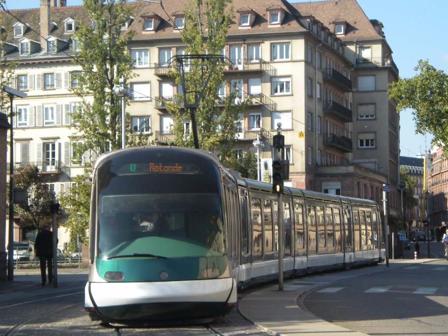 2 arrêts de tram à 400m