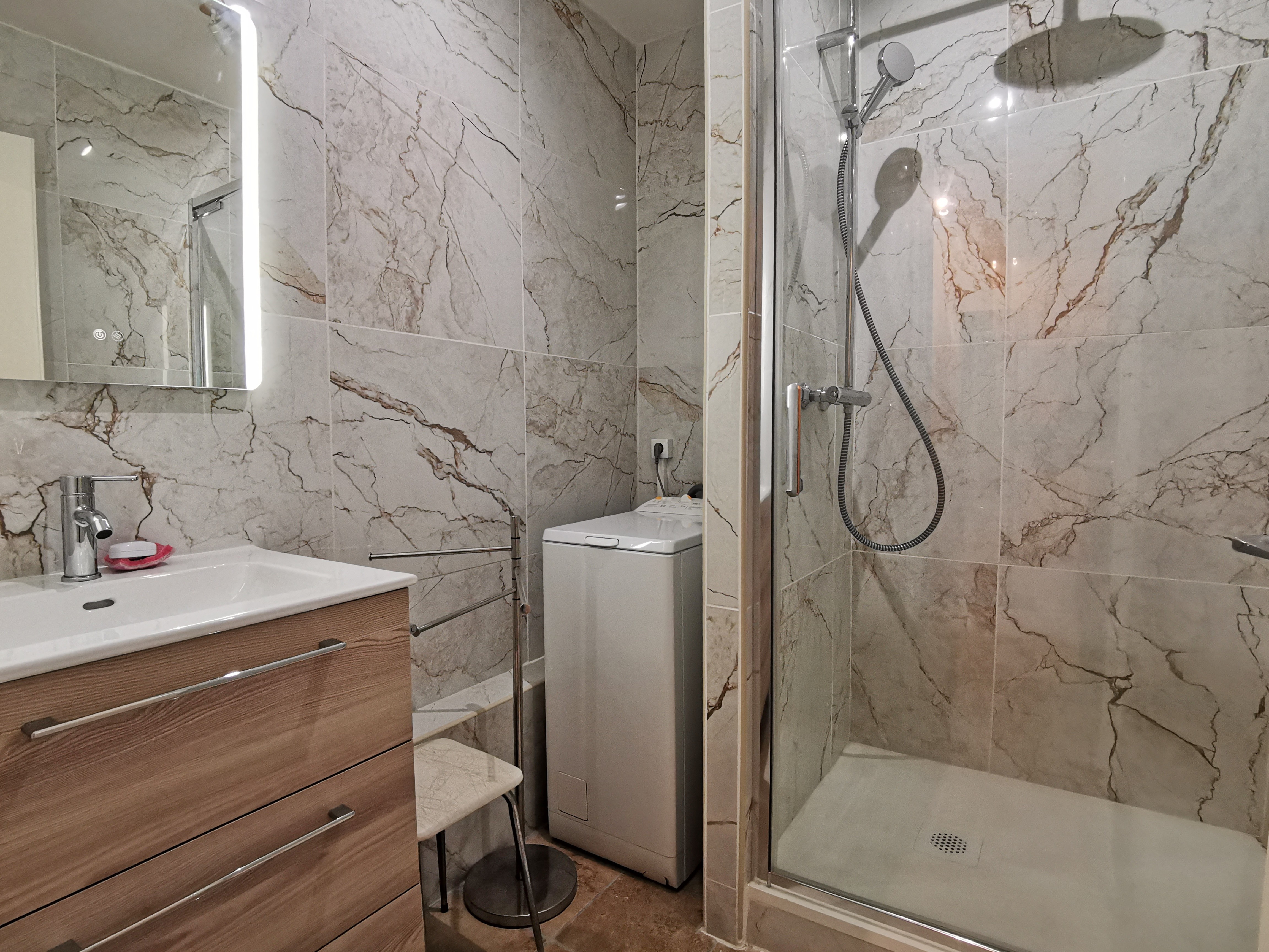 shower room