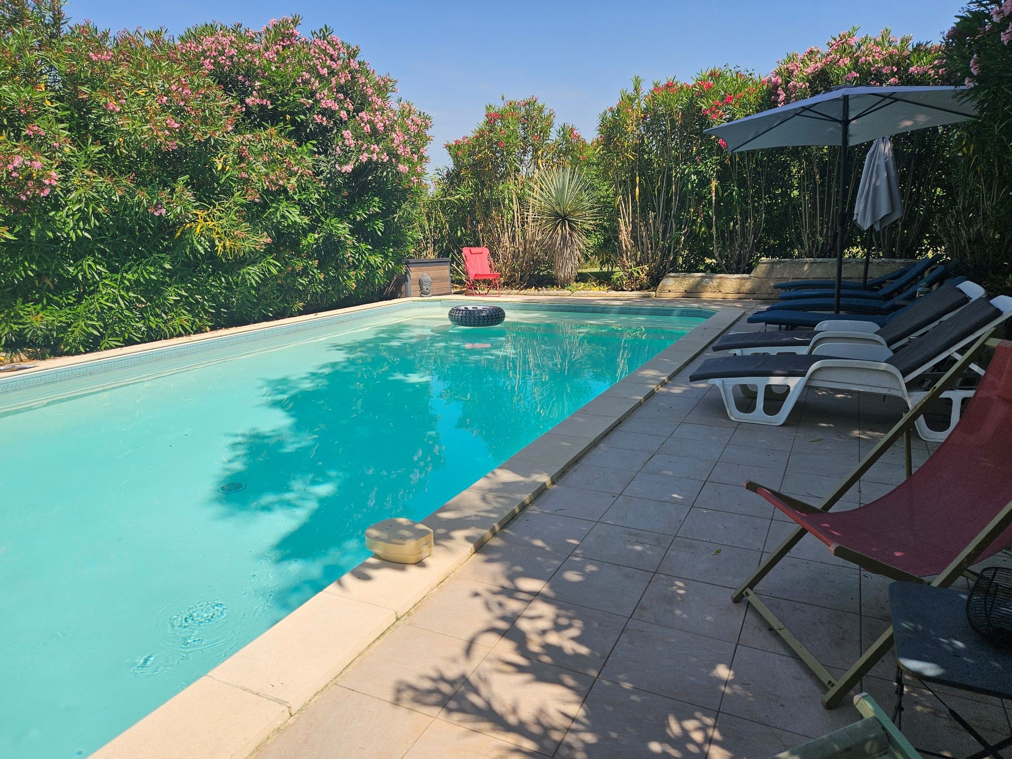 Le Mas Réolais, ROSA Bonheur studio for 2 with wooded grounds, shared swimming pool and Jacuzzi - La Réole Gironde