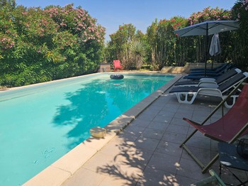 Le Mas Réolais, ROSA Bonheur studio for 2 with wooded grounds, shared swimming pool and Jacuzzi - La Réole Gironde