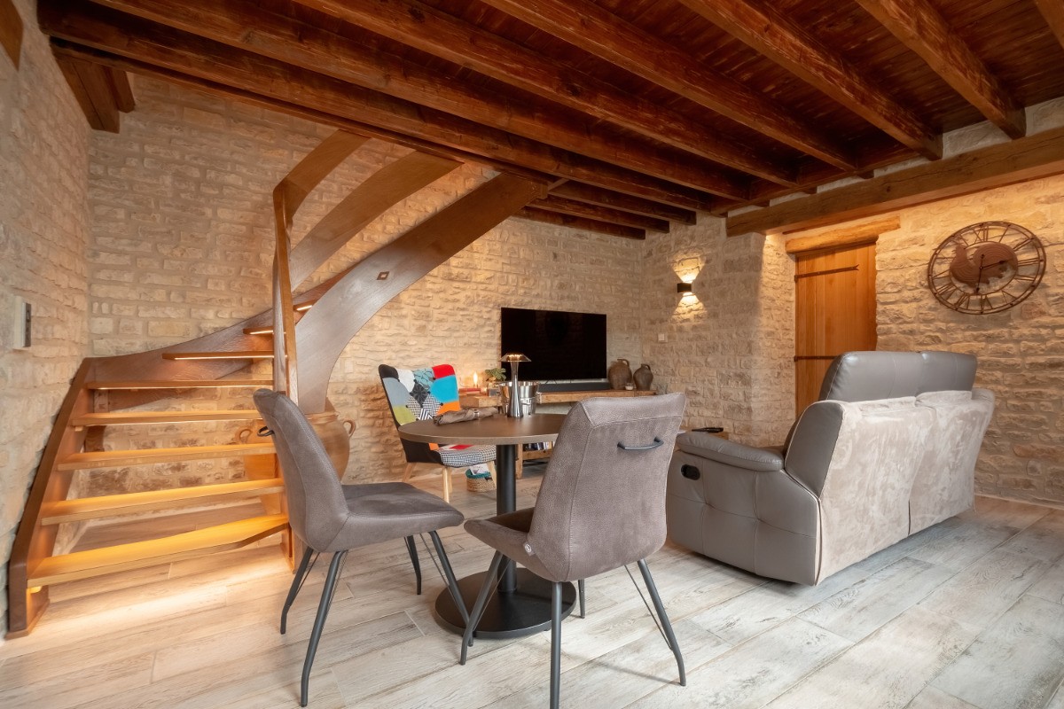 Espace repas et salon