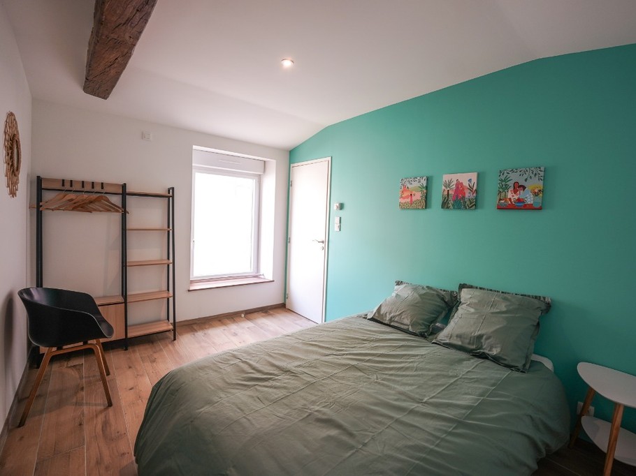 Chambre 2 - JUNGLE - avec un lit double et chambre enfants communicante - Grand Loggia