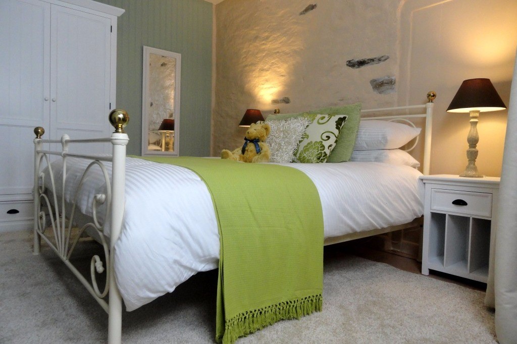 chambre avec king size bed