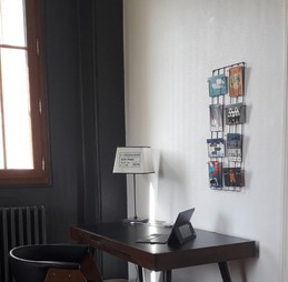 coin bureau dans la chambre "Mont Revard"