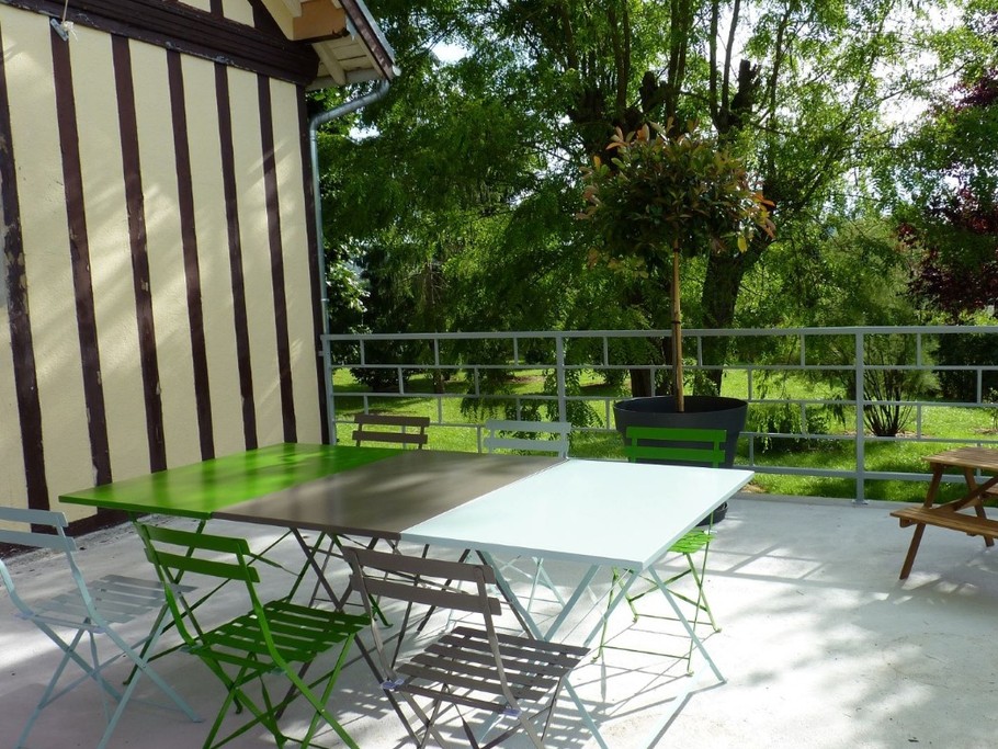 terrasse attenante a la maison