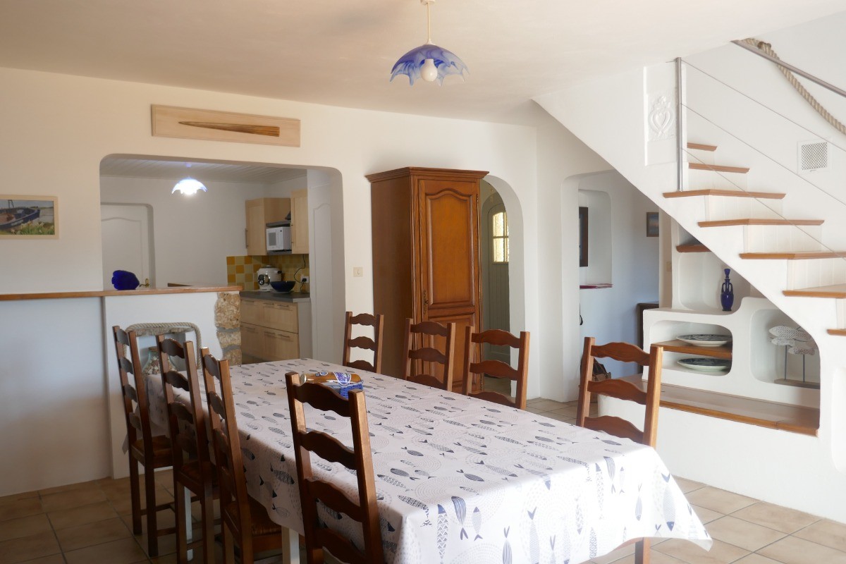 Séjour avec cuisine ouverte