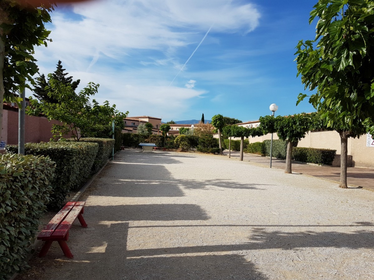 Terrain de jeux dans la résidence