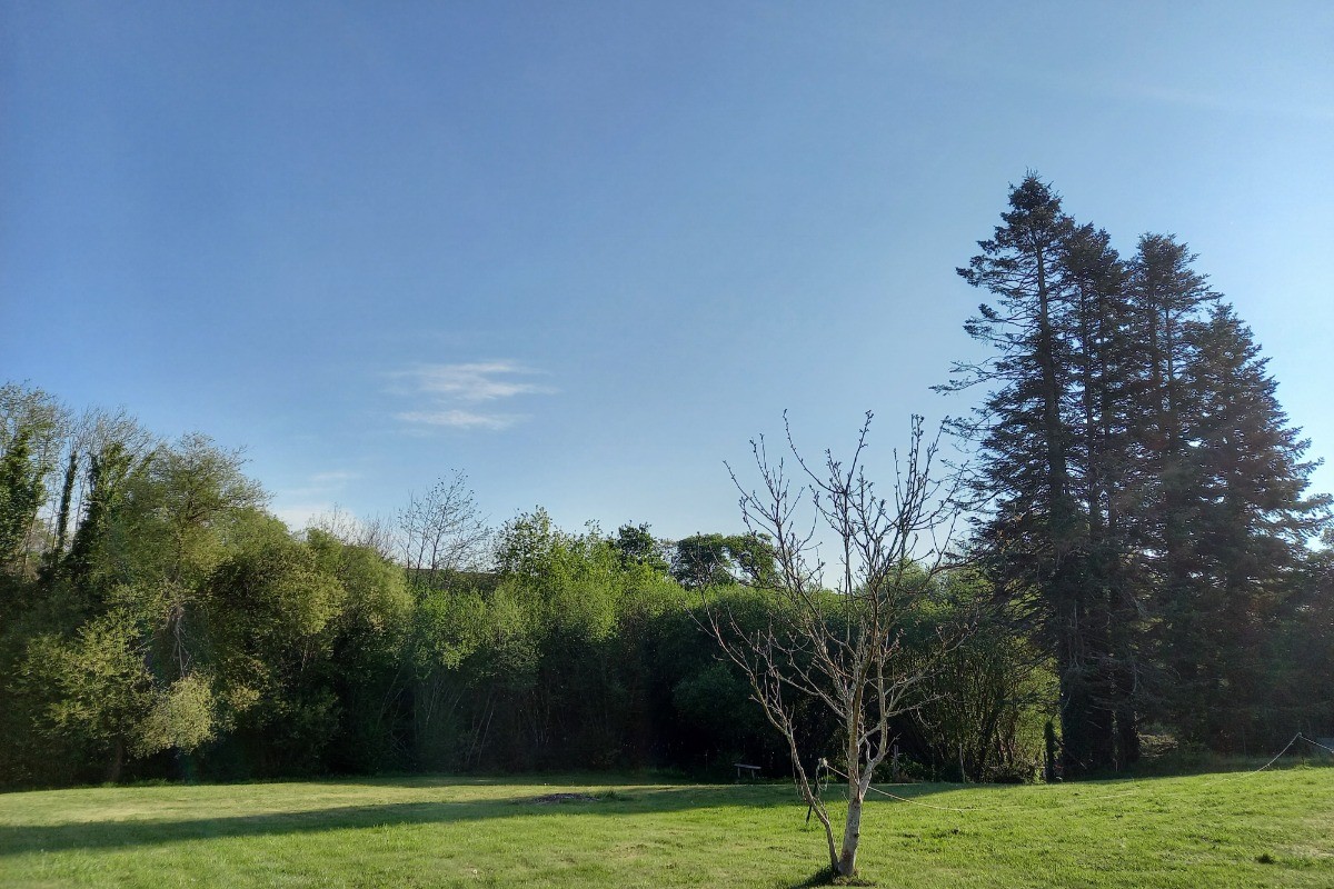 vue côté jardin ....