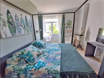Perle d'emeraude un lit de 160