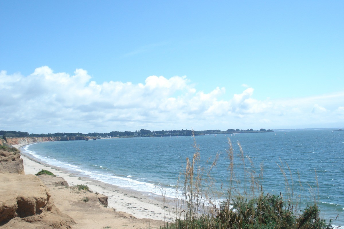 La plage de la  Mine d'Or
