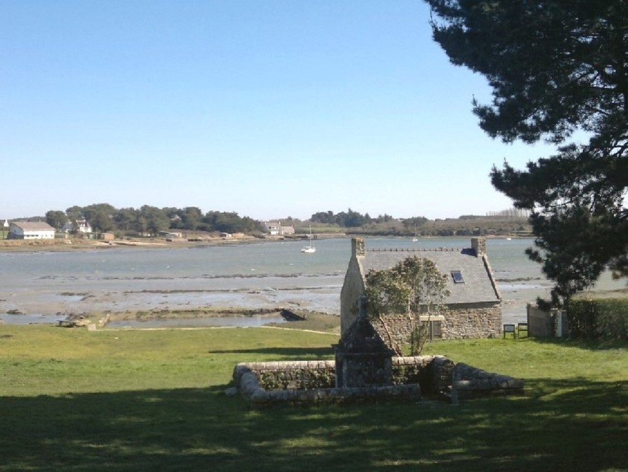 Chapelle Notre Dame de la Nativité + sentier bord de mer 200m de l'appartement