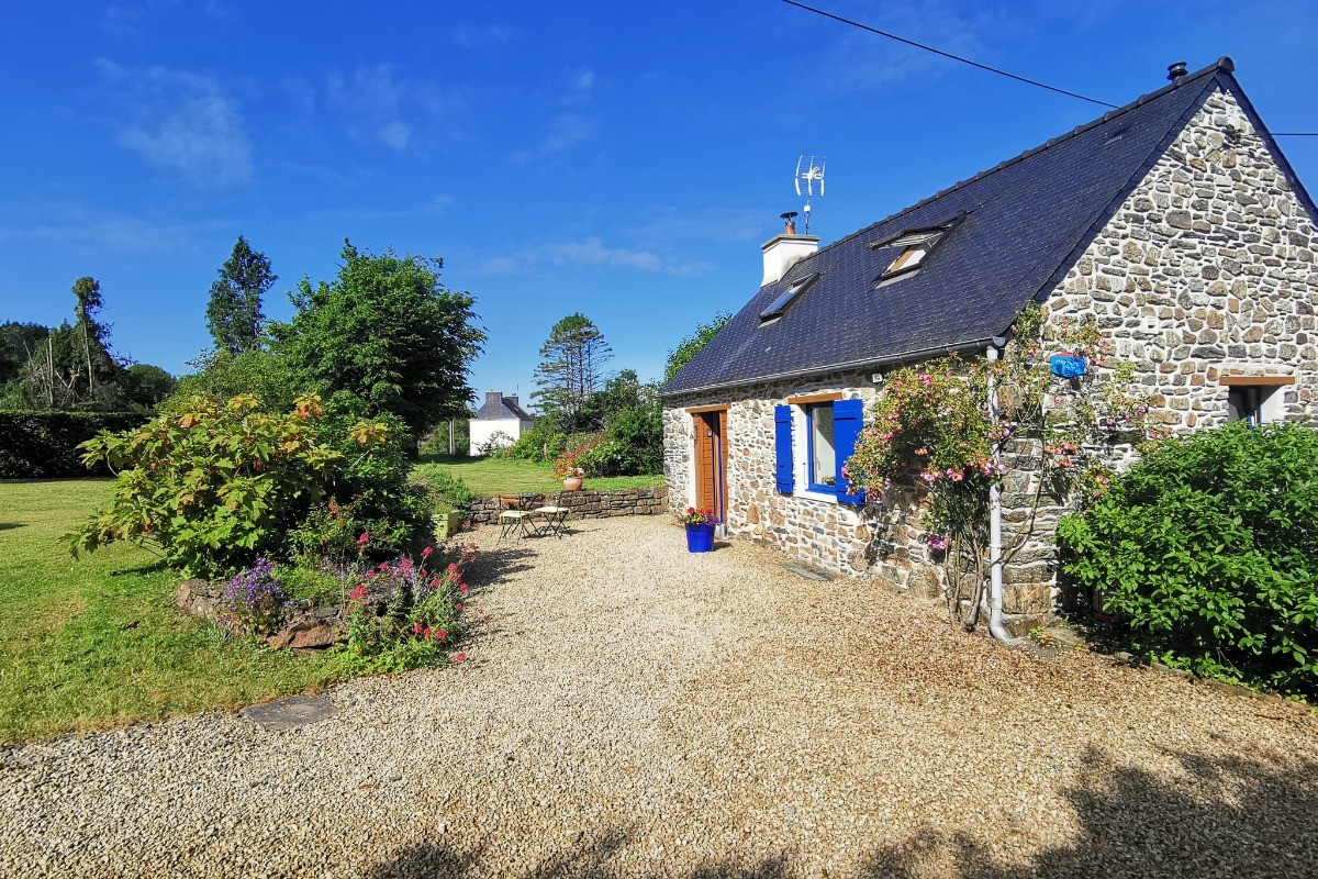 extérieur de la maison avec jardin privatif