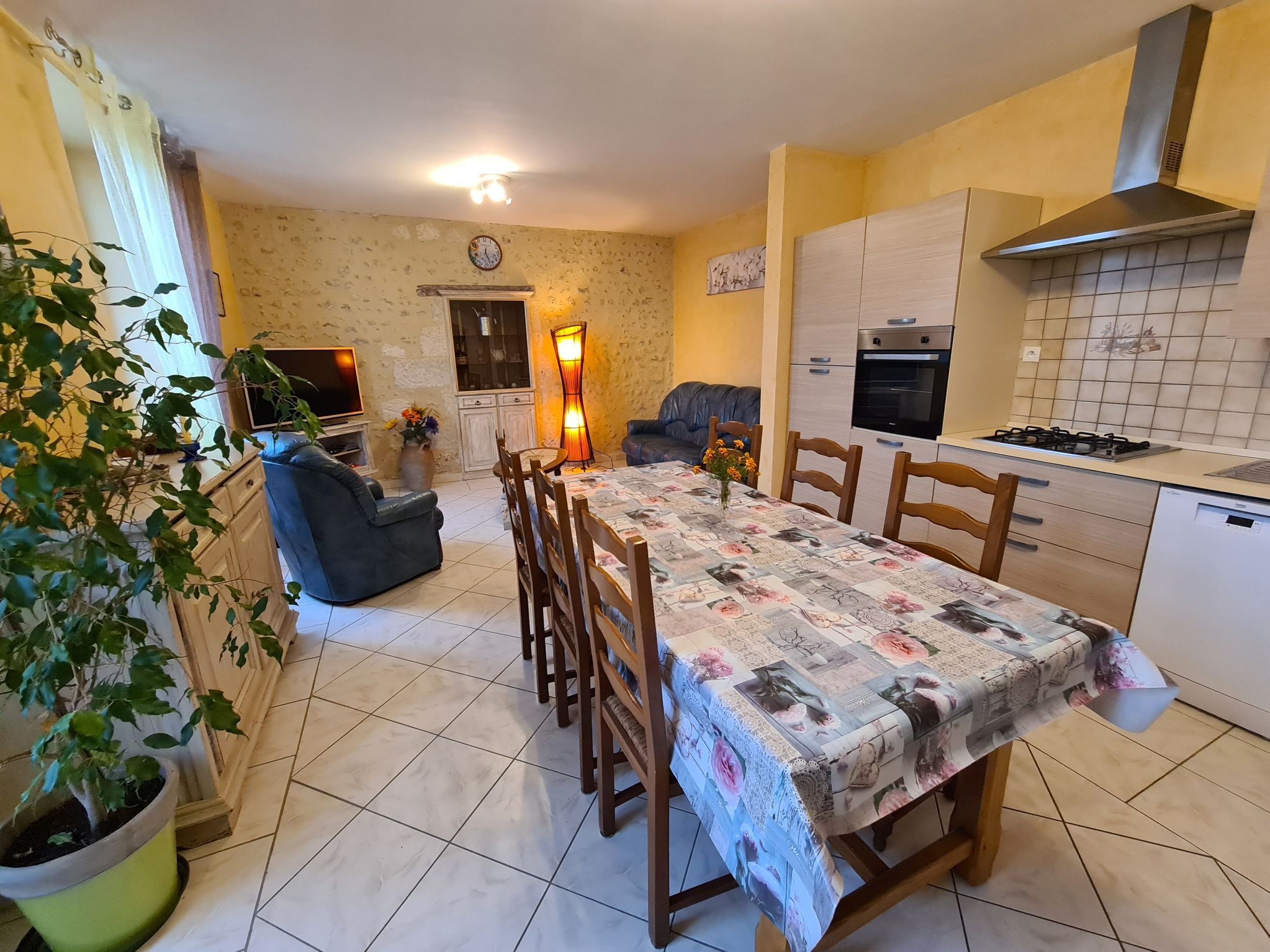 Gite Les Mirabelles avec piscine privée en Charente