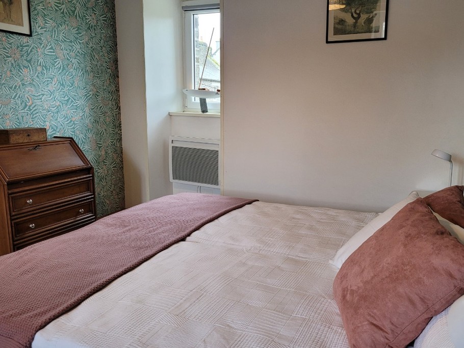 Chambre - LE MILIN DU, DE 4 A 5 PERSONNES - AU COEUR VILLAGE DE GOUAREC ENTRE LE MORBIHAN ET LES CÔTES D'ARMOR - BRETAGNE -