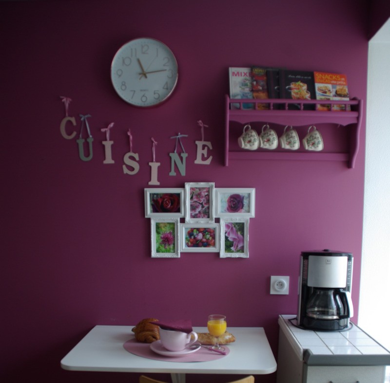 Maison, location Clévacances Bourbriac (Côtes d'Armor, Bretagne) -Espace petit déjeuner