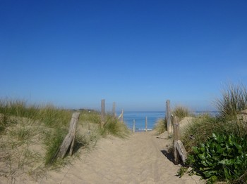 ACCÈS PLAGE