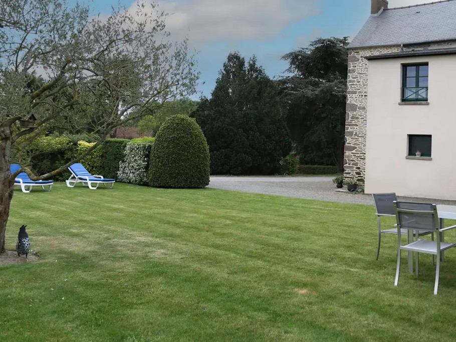 Shared garden with furniture available for use