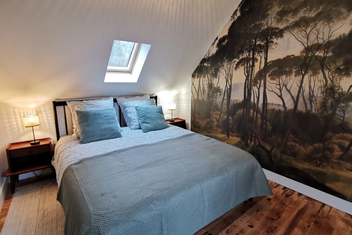 Chambre lit de 160 à l'étage