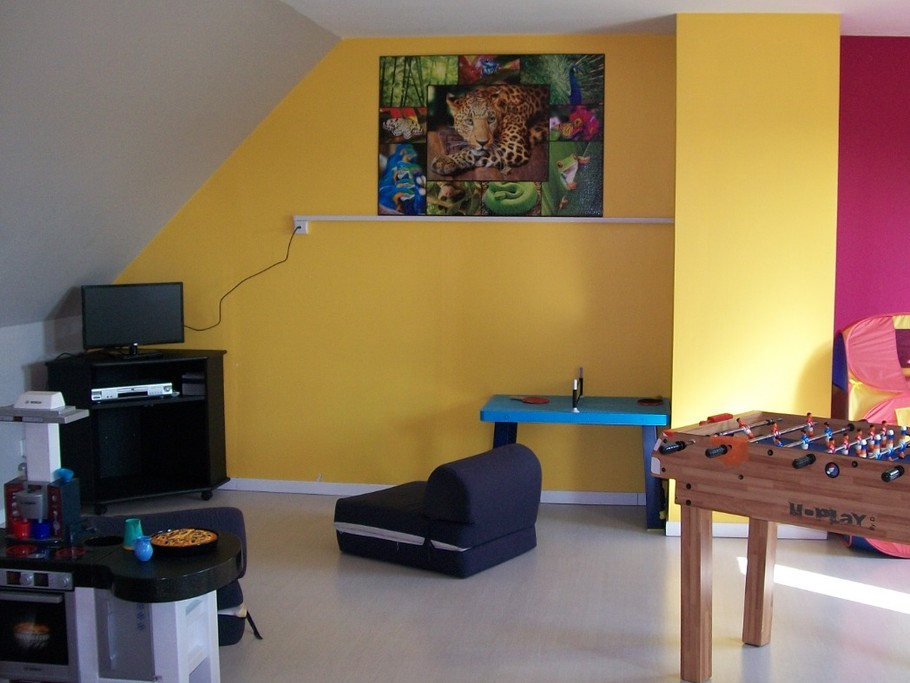 Grande salle de jeux 30 m² à l'étage