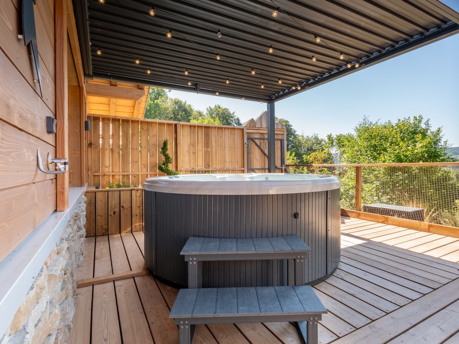 Spa accès terrasse - Chalet Forest Family - Domaine Epic Chalets