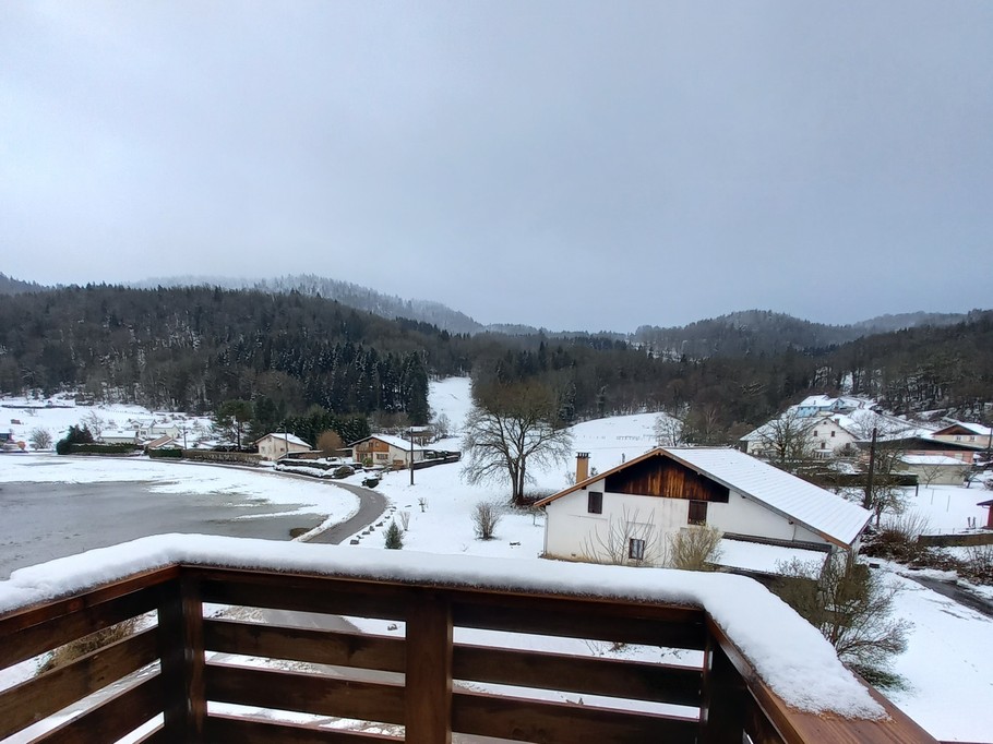 Petit balcon sur salon - Chez Bubu : La Montagne