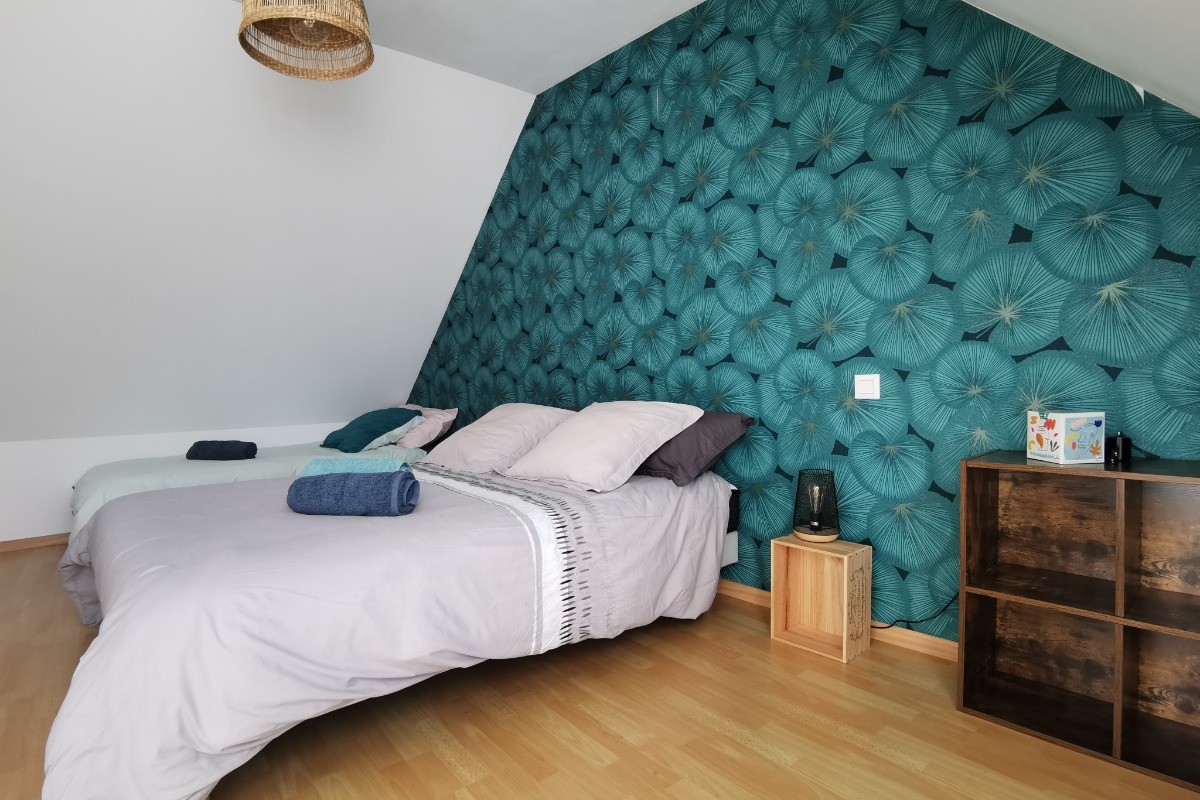 Etage: Chambre 1 avec lit 140 + lit 90