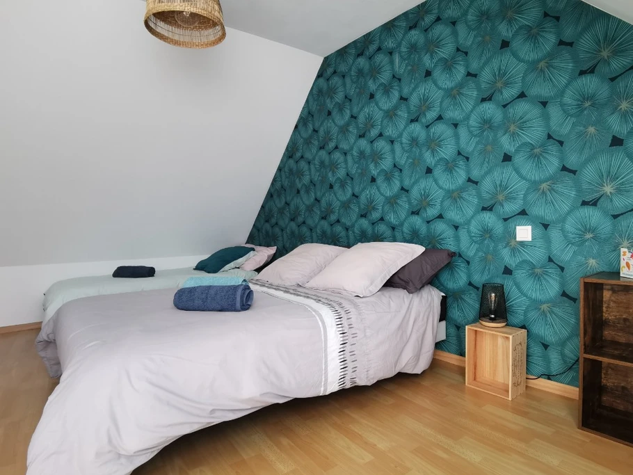 Etage: Chambre 1 avec lit 140 + lit 90