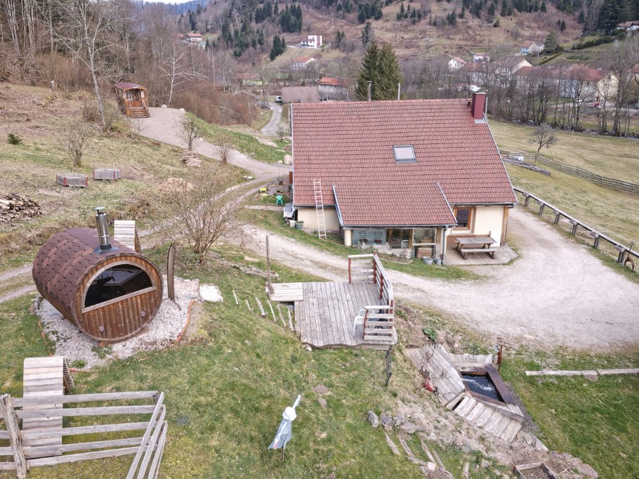 EXTÉRIEUR - Gîte familial Scaravella, St Maurice sur Moselle, Rouge Gazon - Vosges, Ballon d'Alsace, Naure, Calme, Famille