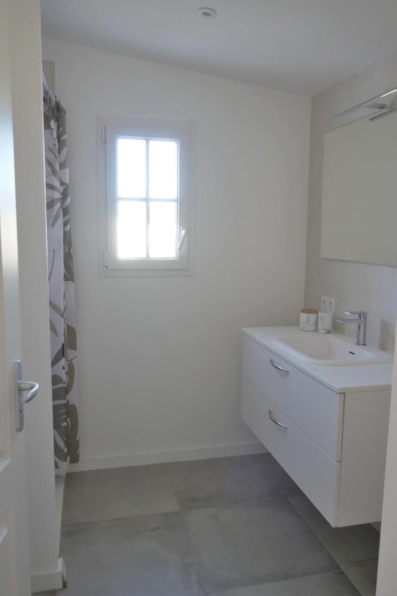 Salle d'eau à l'étage