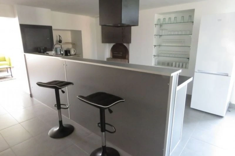 Espace bar cuisine - Gîte collectif La Ruche