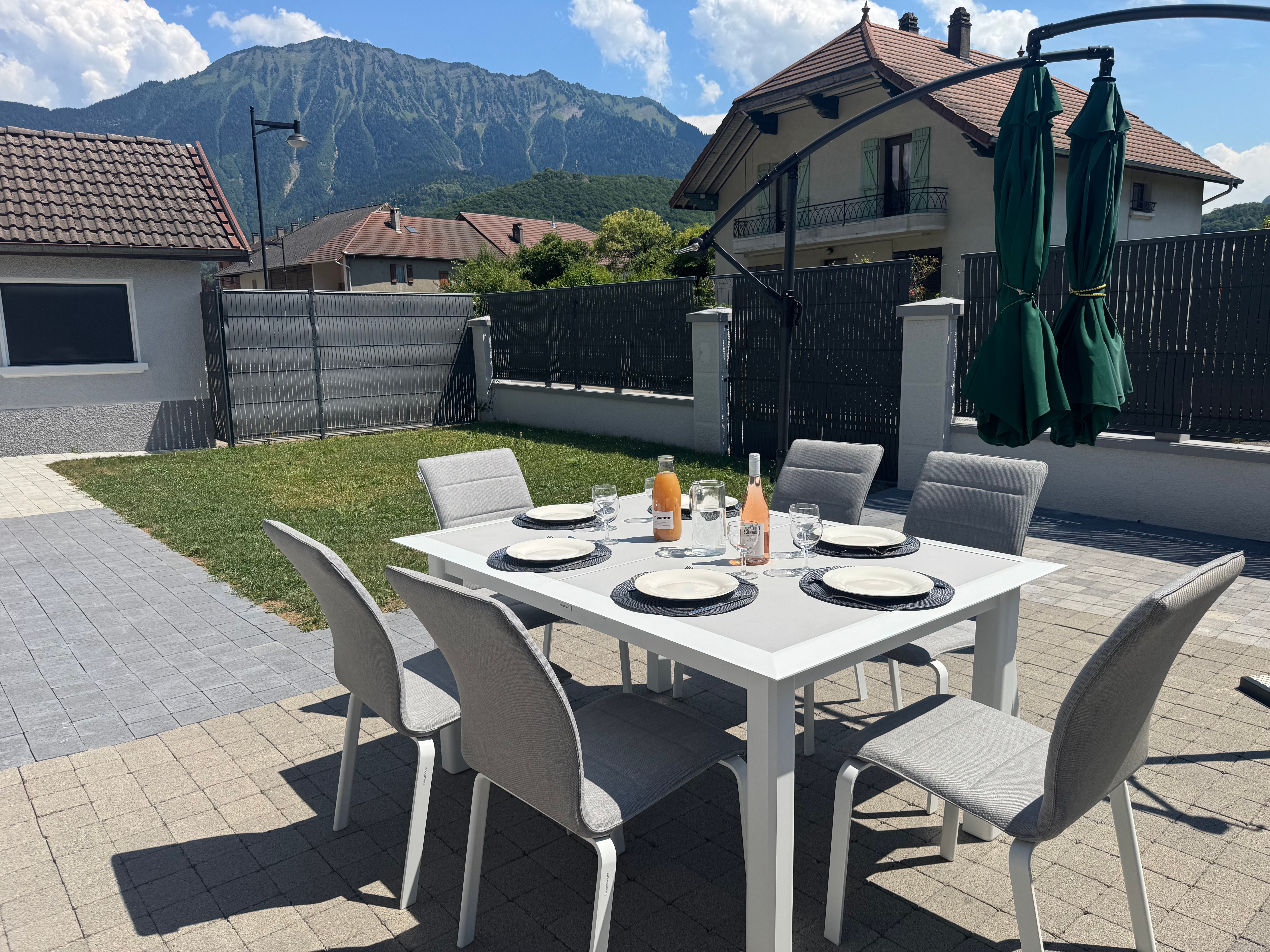 Coin repas extérieur