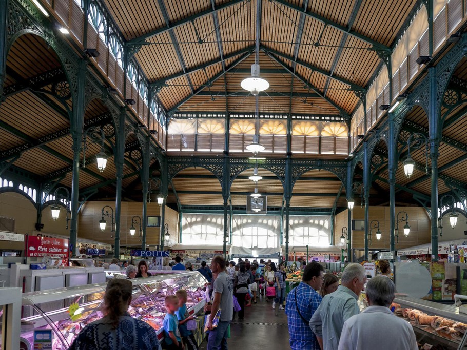 Le Clos Fleuri Lourdes - Le Marché en centre ville tous les matins pour découvrir la gastronomie de chez nous