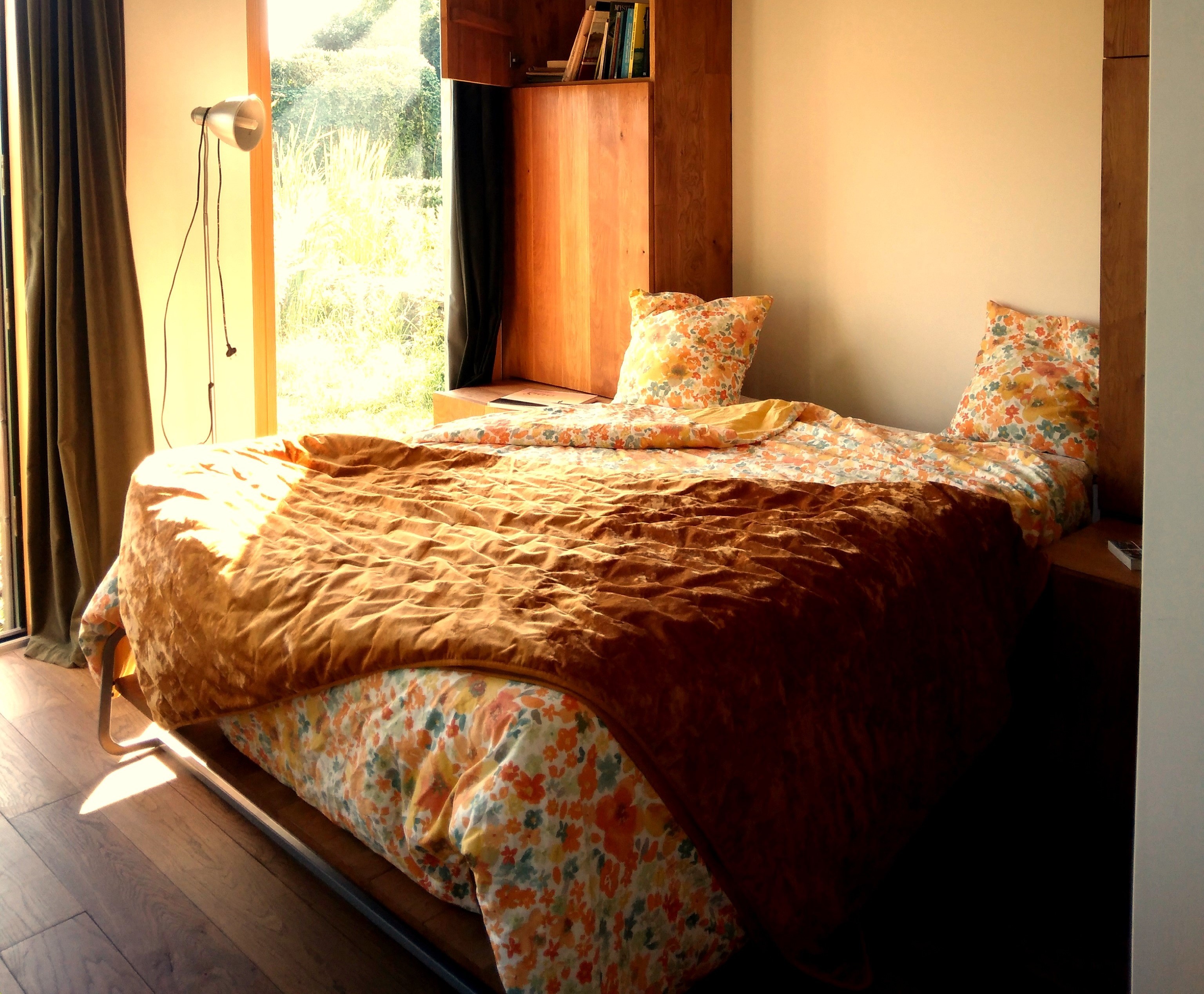 Du lit la vue sur le jardin