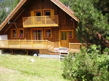 chalet dans l'été du Beaufortain
