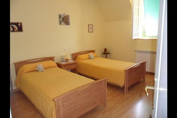 CHAMBRE JAUNE