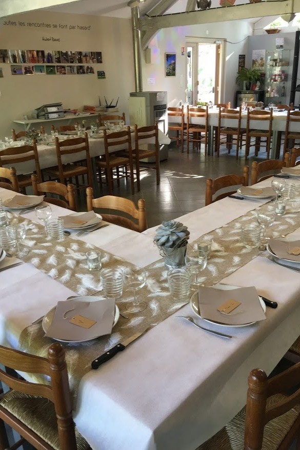 Salle de réception Village de Gîtes Les Collines d'Eyvigues Salignac Eyvigues 24580 Clévacances